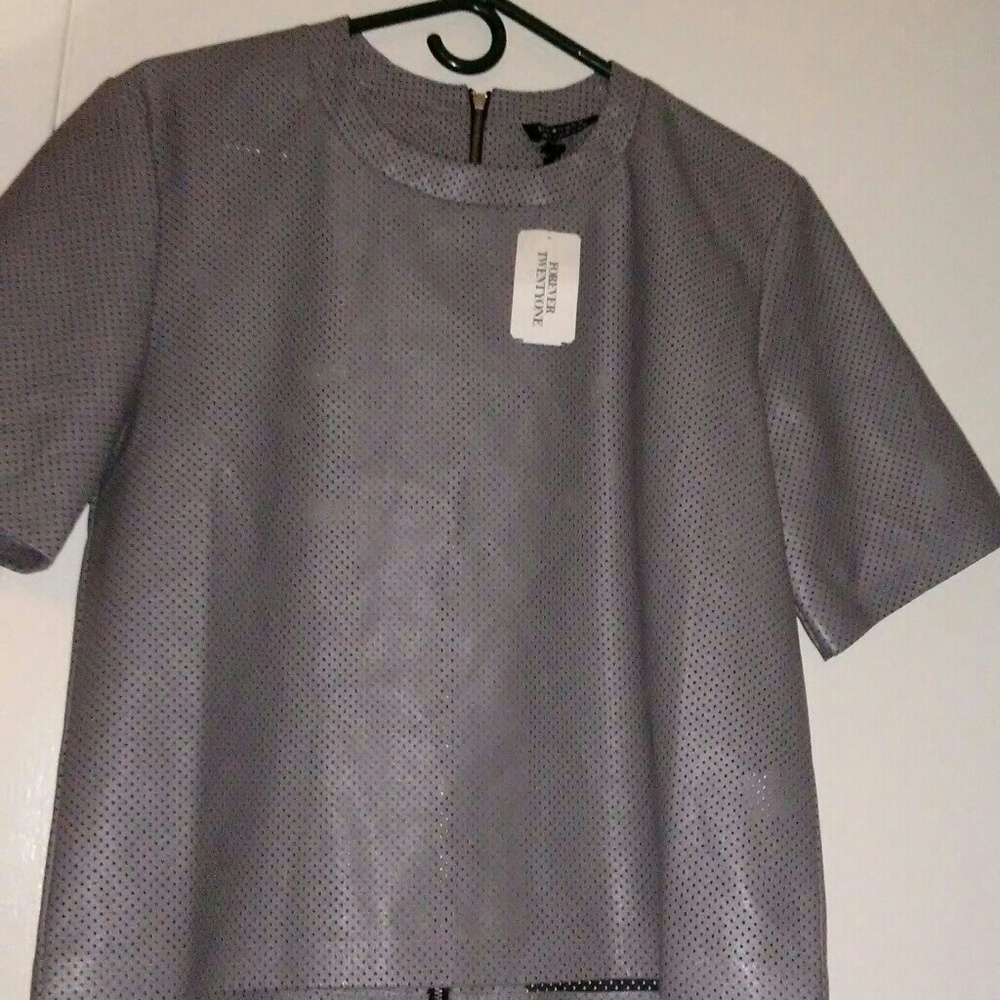 Grey Forever 21 shirt.